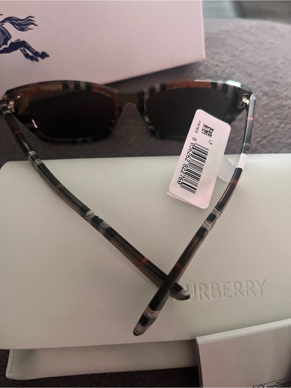 Burberry Tortoiseshell Cat-Eye Sunglasses with Brown Lenses New in Box - Picture 7 of 11